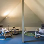 Holiday home 2 *